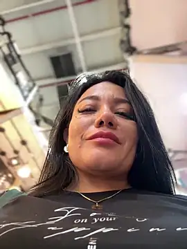 Snapshot of Abril10_ chatting on 01/11/25, 02:36 Abril10 online show from 01/11/25, 02:36