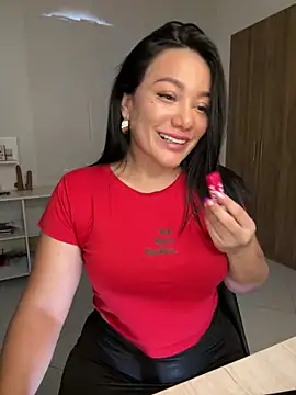 Snapshot of Abril10_ chatting on 01/16/25, 05:01 Abril10 online show from 01/16/25, 05:01