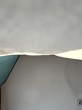 Snapshot of Abril10_ chatting on 10/17/25, 01:46 Abril10 online show from 10/17/25, 01:46