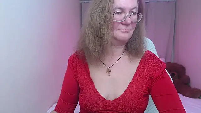 Snapshot of HolyMilfa chatting on 04/20/26, 12:41 HolyMilfa online show from 04/20/26, 12:41