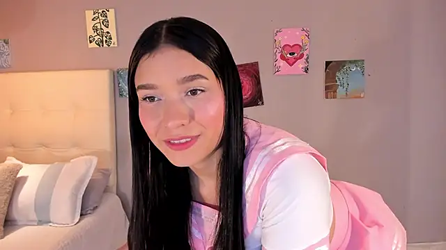Snapshot of Maia_W10 chatting on 05/01/26, 12:21 Maia W10 online show from 05/01/26, 12:21