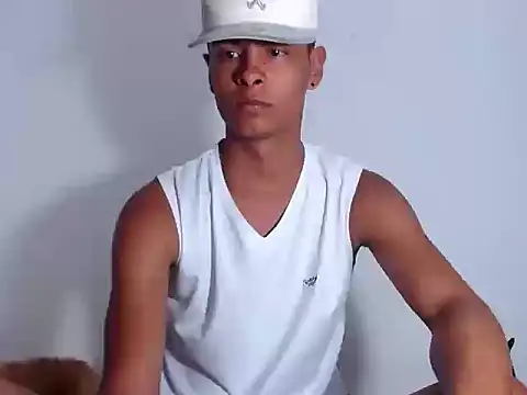 Snapshot of enjoy_vibes chatting on 09/26/25, 08:29 enjoy vibes online show from 09/26/25, 08:29