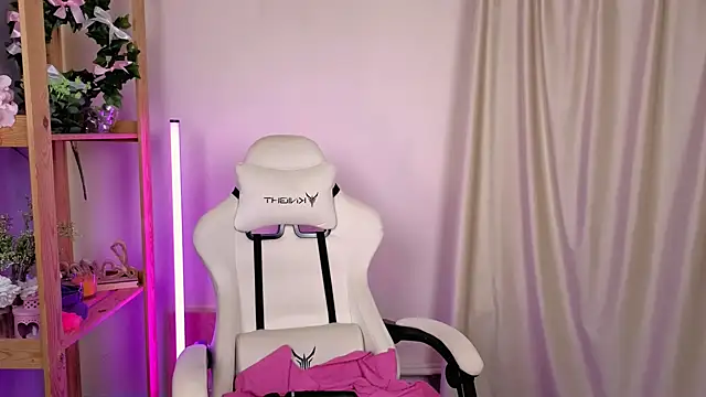 MelissaLovvv online show from 09/18/25, 05:42