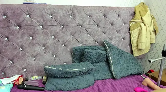 VALENTINA3x online show from 03/19/25, 06:14