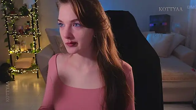 Snapshot of -Kottyaa- chatting on 11/06/25, 07:48 -Kottyaa- online show from 11/06/25, 07:48