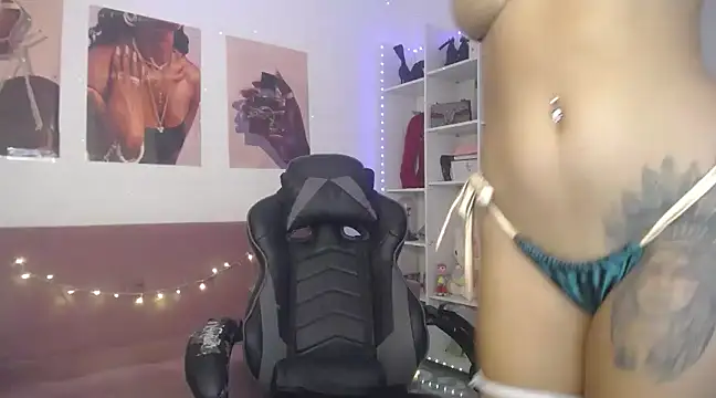 Snapshot of catalinapalencia chatting on 02/05/25, 08:04 catalinapalencia online show from 02/05/25, 08:04