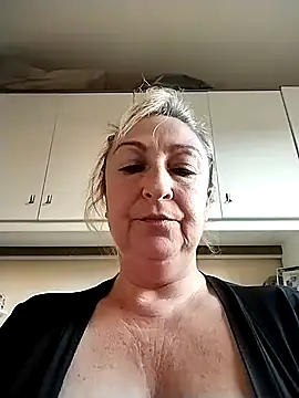 beatricesexy online show from 12/25/24, 08:07