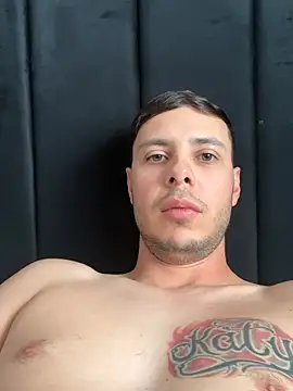 Snapshot of themouate chatting on 08/08/26, 09:28 themouate online show from 08/08/26, 09:28
