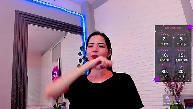 Snapshot of sweetieandjuicyy chatting on 01/10/25, 03:48 sweetieandjuicyy online show from 01/10/25, 03:48