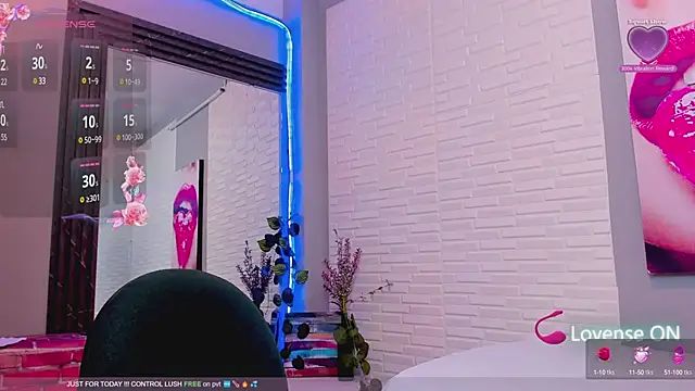 Snapshot of sweetieandjuicyy chatting on 02/27/25, 03:15 sweetieandjuicyy online show from 02/27/25, 03:15