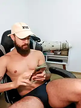 Snapshot of Harygot chatting on 12/21/24, 02:19 Harygot online show from 12/21/24, 02:19