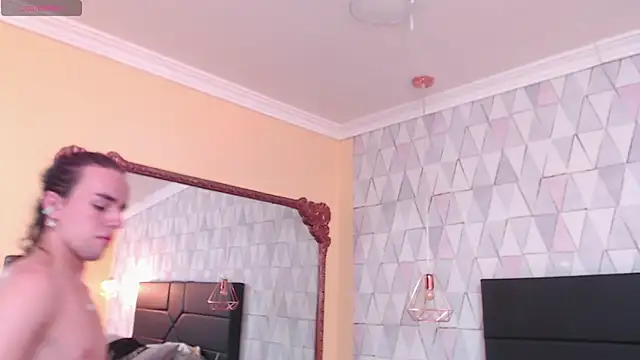 JustinePerry online show from 02/01/25, 04:35