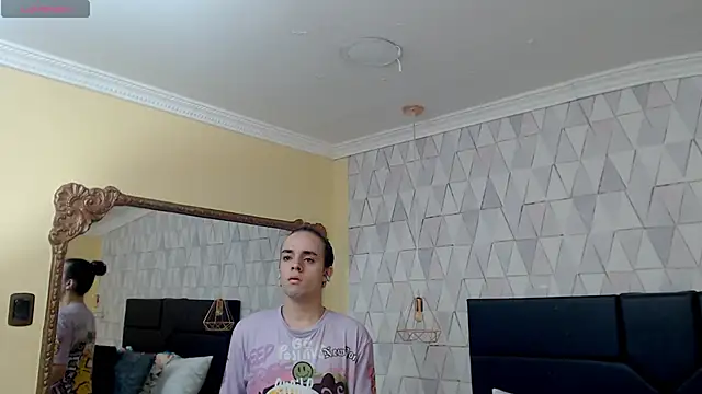 JustinePerry online show from 03/10/25, 04:17