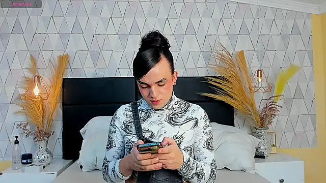 JustinePerry online show from 03/26/26, 04:07