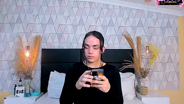 JustinePerry online show from 04/06/26, 02:53