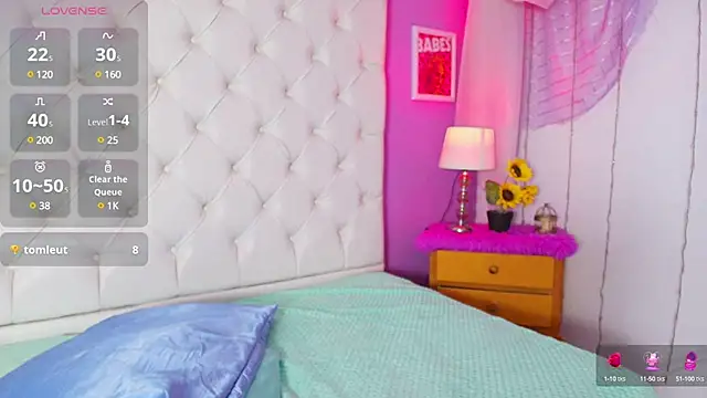 Trixiroy online show from 01/31/25, 01:33