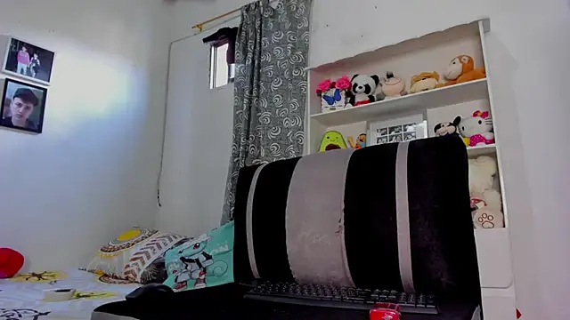 megan 100 online show from 11/08/25, 06:51