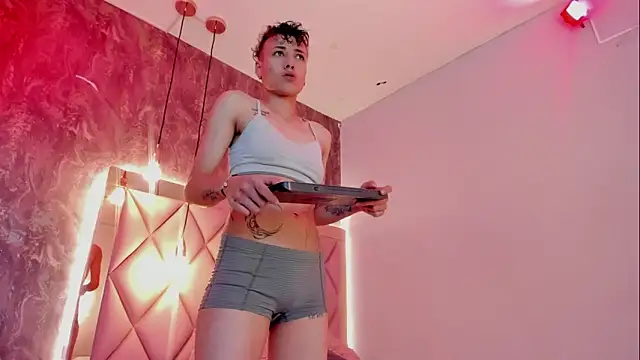 Snapshot of megan_100 chatting on 04/10/26, 07:07 megan 100 online show from 04/10/26, 07:07