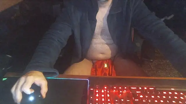 Snapshot of 6996horus chatting on 02/16/25, 01:25 6996horus online show from 02/16/25, 01:25