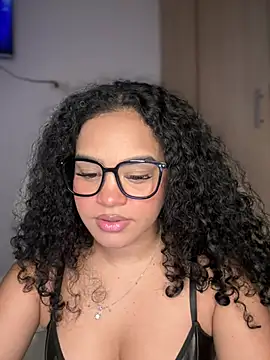 Lucy wilson5 online show from 03/18/25, 04:04