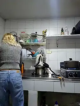 911Calling online show from 12/17/24, 01:07