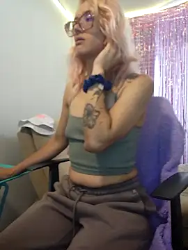 911Calling online show from 02/28/25, 09:44