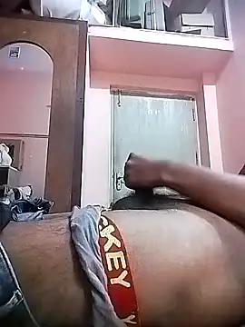 Snapshot of tamil_horny09 chatting on 12/19/25, 06:53 tamil horny09 online show from 12/19/25, 06:53