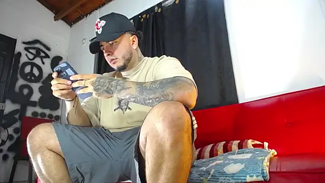 Dexter-T online show from 02/11/25, 04:33