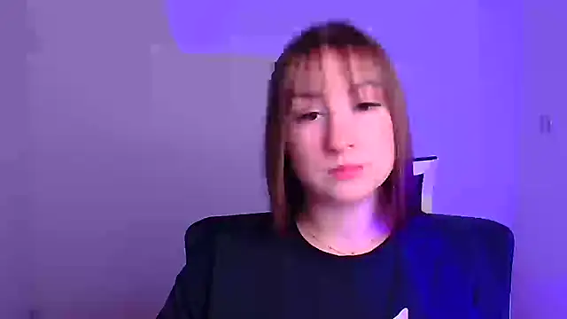 Snapshot of Evelina_GG chatting on 12/20/24, 12:27 Evelina GG online show from 12/20/24, 12:27