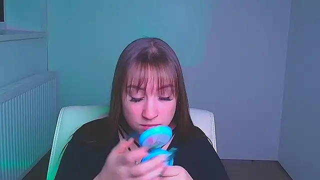 Snapshot of Evelina_GG chatting on 12/21/24, 06:30 Evelina GG online show from 12/21/24, 06:30