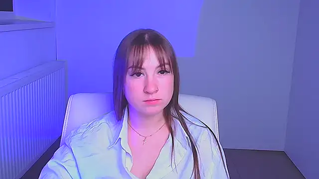 Snapshot of Evelina_GG chatting on 12/21/24, 10:06 Evelina GG online show from 12/21/24, 10:06