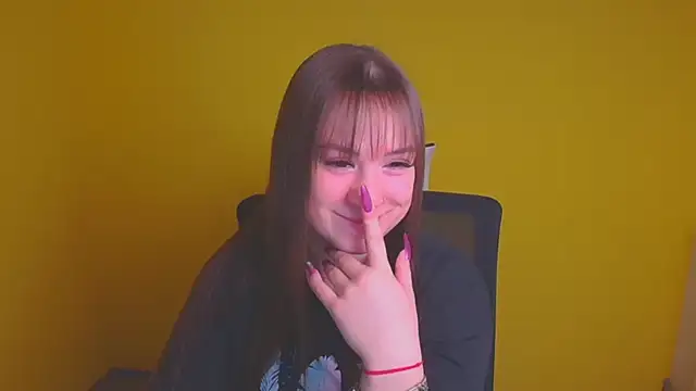 Snapshot of Evelina_GG chatting on 01/13/25, 09:52 Evelina GG online show from 01/13/25, 09:52