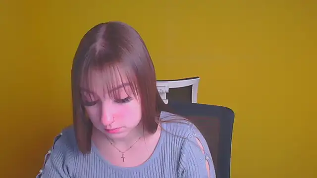 Snapshot of Evelina_GG chatting on 01/22/25, 06:31 Evelina GG online show from 01/22/25, 06:31