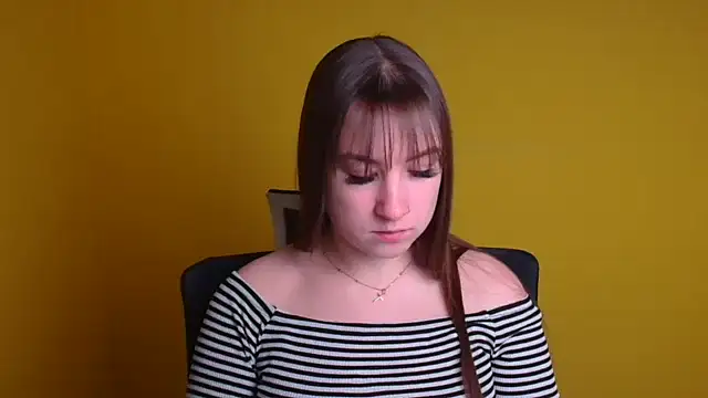 Snapshot of Evelina_GG chatting on 01/27/25, 06:41 Evelina GG online show from 01/27/25, 06:41