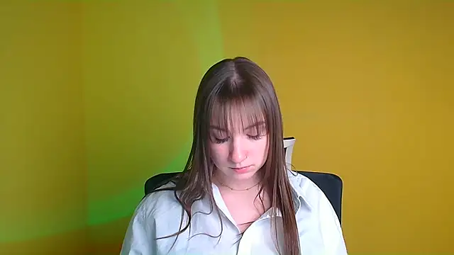 Snapshot of Evelina_GG chatting on 02/04/25, 10:00 Evelina GG online show from 02/04/25, 10:00
