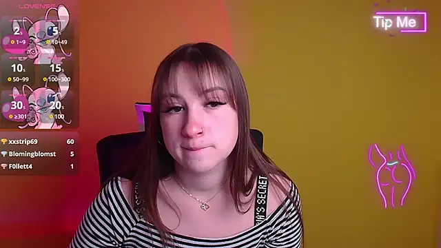 Snapshot of Evelina_GG chatting on 03/05/25, 03:29 Evelina GG online show from 03/05/25, 03:29