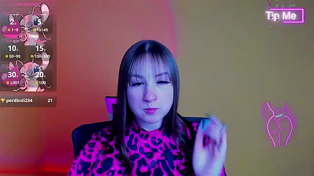 Snapshot of Evelina_GG chatting on 03/17/25, 11:00 Evelina GG online show from 03/17/25, 11:00