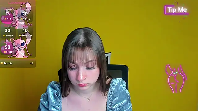 Snapshot of Evelina_GG chatting on 03/19/25, 09:48 Evelina GG online show from 03/19/25, 09:48