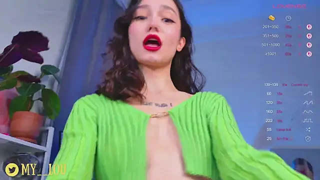 MyLou  online show from 11/03/25, 03:02