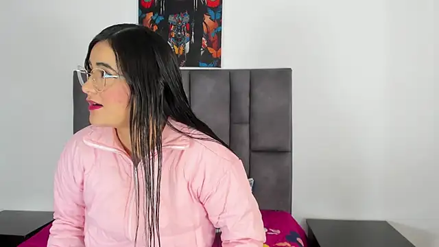 Snapshot of Dulce_amg chatting on 02/08/25, 12:28 Dulce amg online show from 02/08/25, 12:28