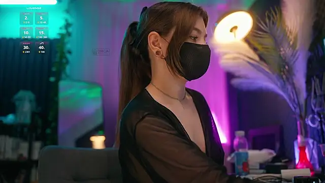 Snapshot of aarimass chatting on 12/19/25, 11:01 aarimass online show from 12/19/25, 11:01