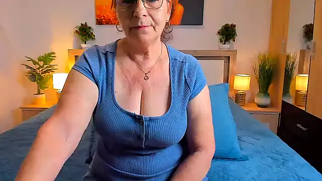 Snapshot of sweetangell69_ chatting on 05/11/26, 02:06 sweetangell69 online show from 05/11/26, 02:06