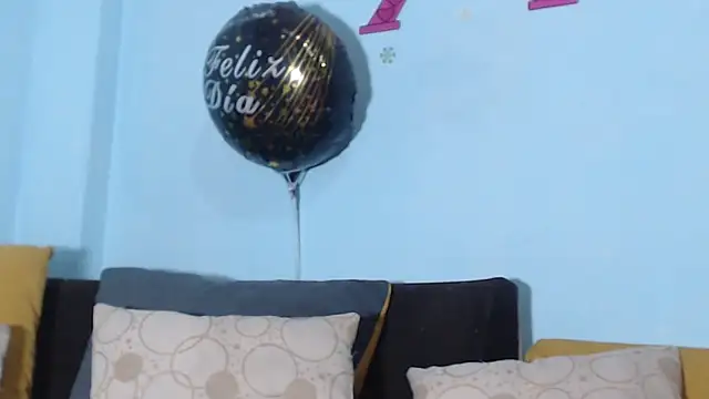 Snapshot of DirtyStefaniax chatting on 01/08/25, 08:07 DirtyStefaniax online show from 01/08/25, 08:07