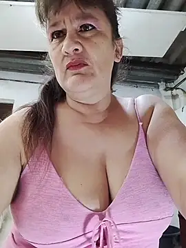 Snapshot of DirtyStefaniax chatting on 01/15/26, 04:44 DirtyStefaniax online show from 01/15/26, 04:44