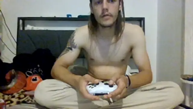 Snapshot of btungffhgg chatting on 06/06/26, 01:27 btungffhgg online show from 06/06/26, 01:27