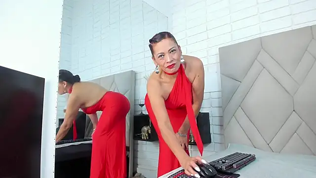 Kasandra Gomez online show from 11/19/25, 12:38