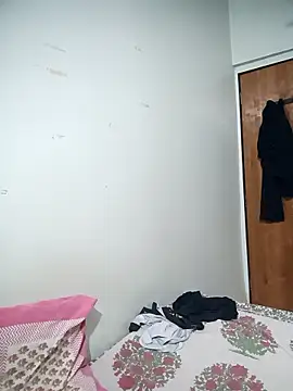 Snapshot of teencouples00457 chatting on 04/23/26, 01:02 teencouples00457 online show from 04/23/26, 01:02