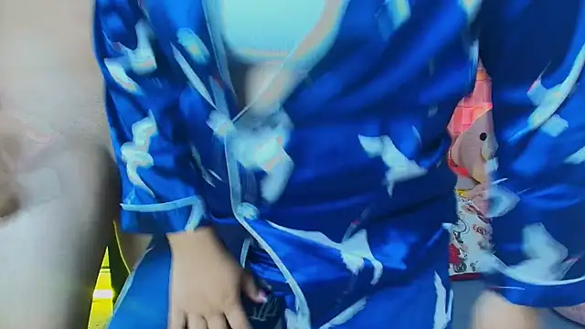 Snapshot of aaron_antonella_mds chatting on 12/13/25, 08:47 aaron antonella mds online show from 12/13/25, 08:47