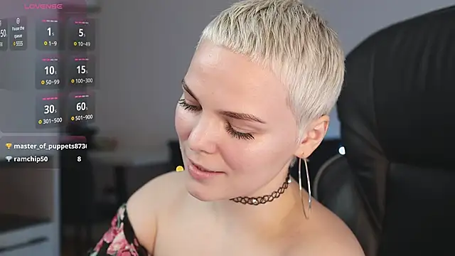 LikaBerry1 online show from 02/04/25, 07:11