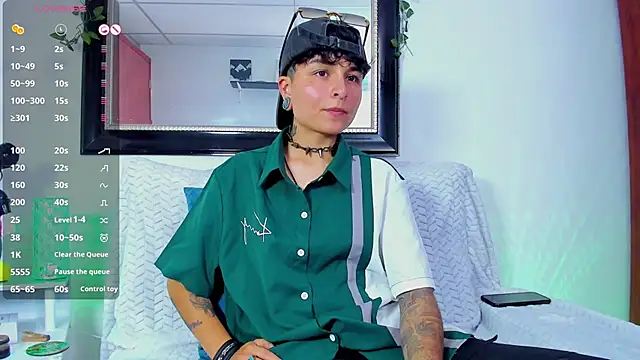 ZuryRamirez  online show from 01/13/25, 07:21